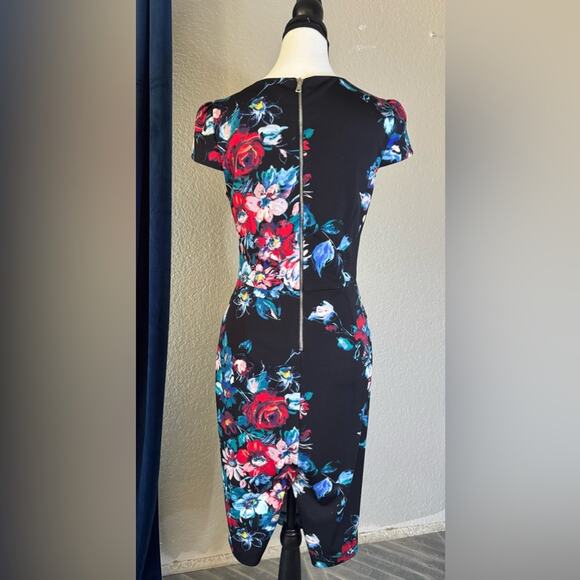 Betsey Johnson Floral Midi Dress | Size 6 - Picture 3 of 8